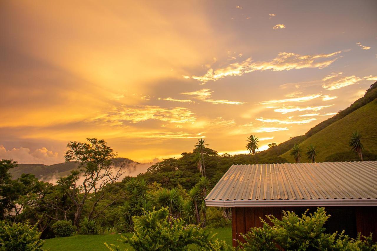 Hotel Casitas De Montana Cabuya Monteverde Esterno foto